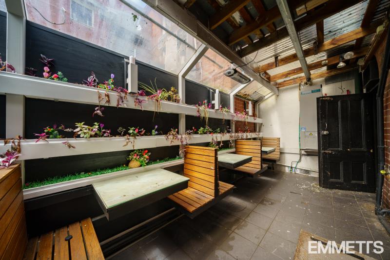 Click to view all images 727 Burke Road Camberwell VIC 3124 - Image 3