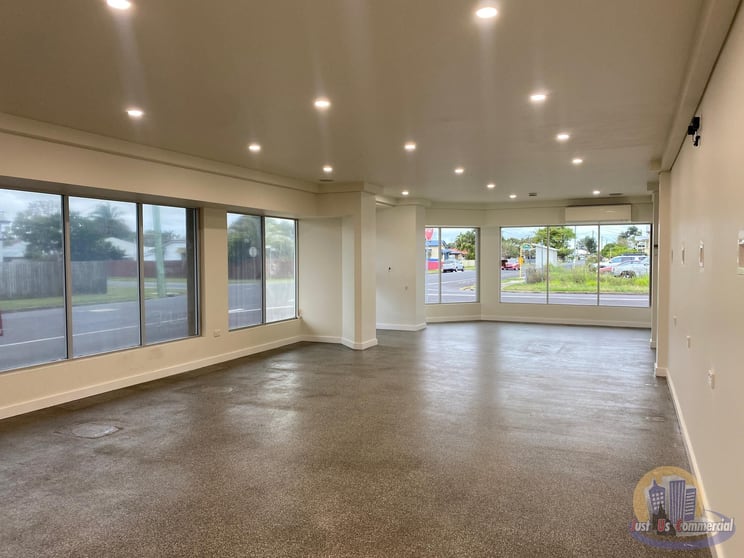 Click to view all images 50 Burnett Street Bundaberg South QLD 4670 - Image 3