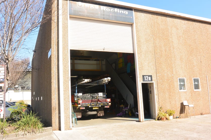 Click to view all images 12e/1 - 3 Endeavour Rd Caringbah NSW 2229 - Image 1