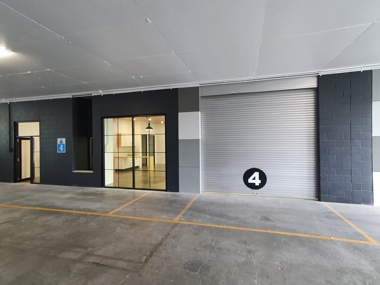 Click to view all images Currumbin Waters QLD 4223 - Image 2