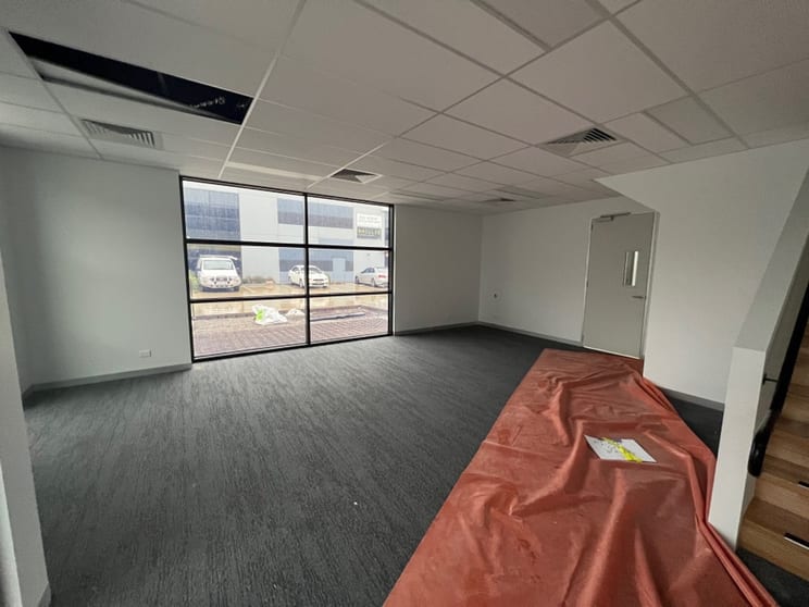 Click to view all images 38 Axis Crescent Dandenong South VIC 3175 - Image 3