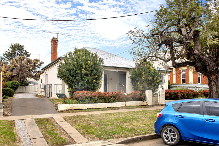 Click to view all images 140 Marius Street Tamworth NSW 2340 - Image 2