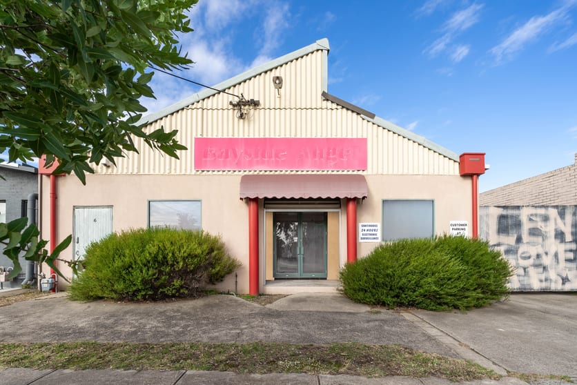Click to view all images 6 Hamlet Street Cheltenham VIC 3192 - Image 1