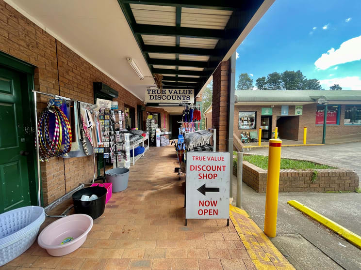 Click to view all images Ground Floor/15-17 Plantation Street Wentworth Falls NSW 2782 - Image 3