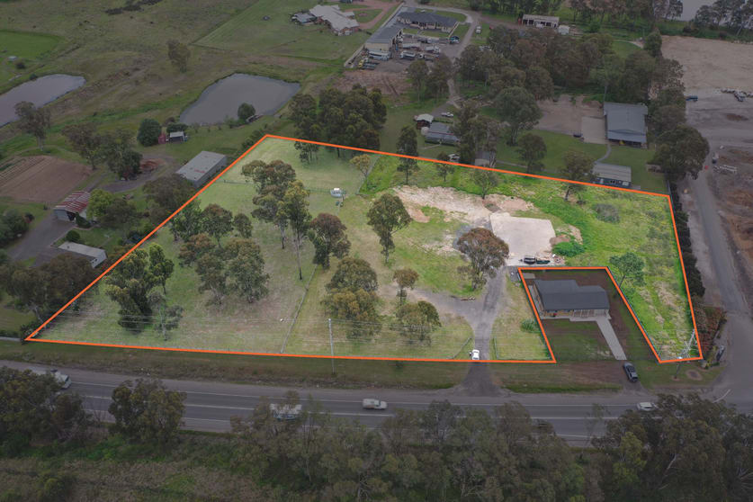 Click to view all images Horsley Park NSW 2175 - Image 1