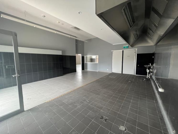 Click to view all images 10-12 Wollongong Street Fyshwick ACT 2609 - Image 3