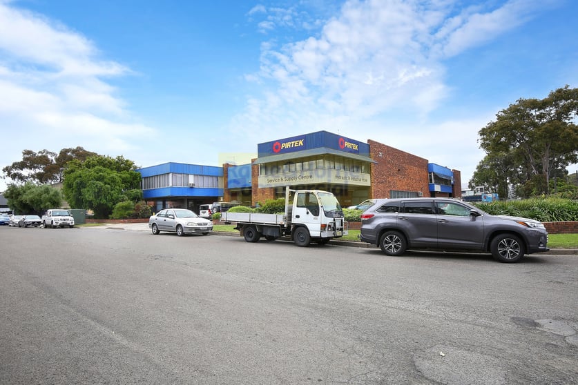 Click to view all images 4/31-37 Ashford Avenue Milperra NSW 2214 - Image 2