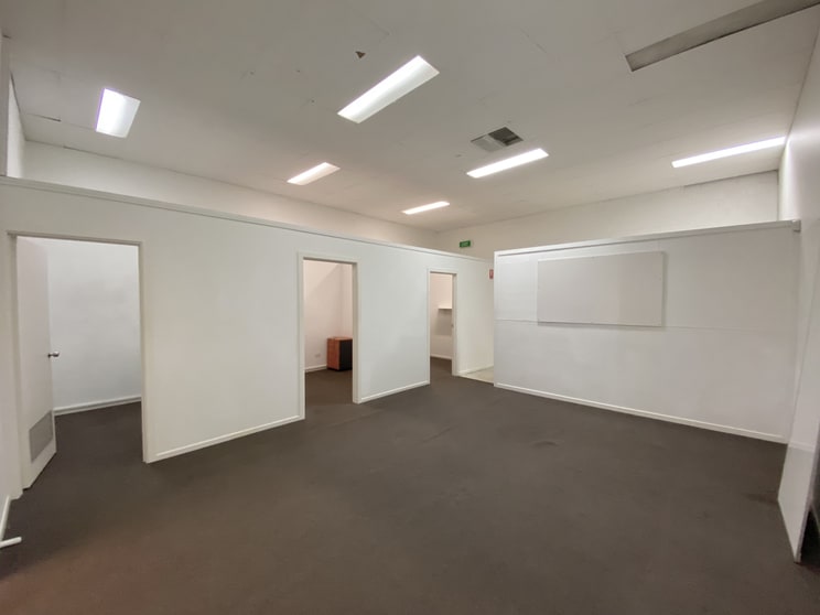Click to view all images Shop 2/126 Scarborough Street Southport QLD 4215 - Image 3