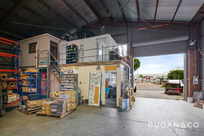 Click to view all images 14 Glenister Street Archerfield QLD 4108 - Image 3