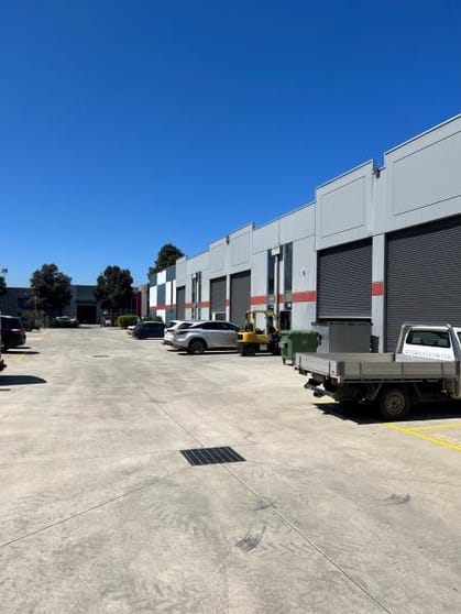 Click to view all images Unit 7/72 Makland Drive Derrimut VIC 3026 - Image 2