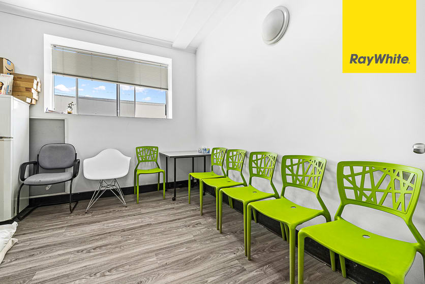 Click to view all images 1/161 Rowe Street Eastwood NSW 2122 - Image 3