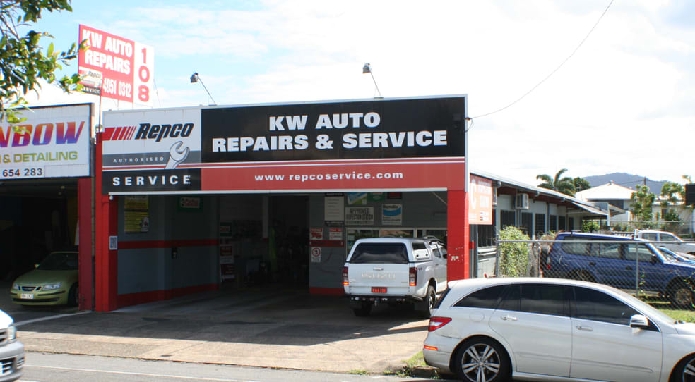 Click to view all images 108 Spence Street Parramatta Park QLD 4870 - Image 1