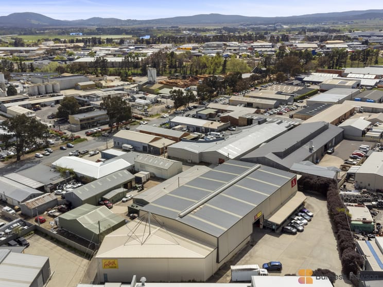 Click to view all images 283 Canberra Avenue Fyshwick ACT 2609 - Image 2