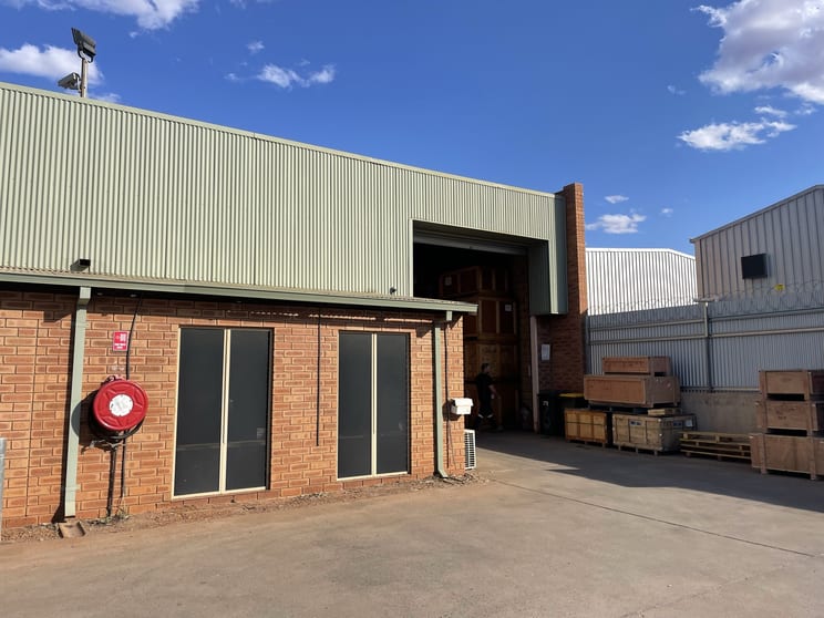 Click to view all images 6/2 Keogh Way West Kalgoorlie WA 6430 - Image 2
