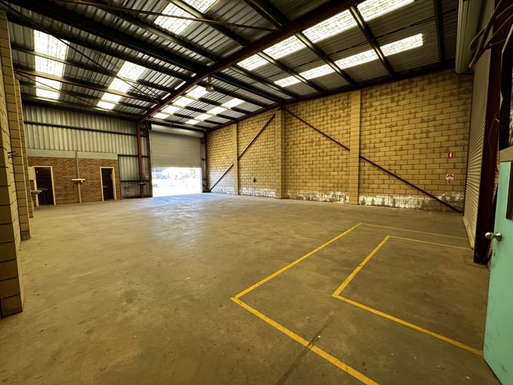 Click to view all images 6/2 Keogh Way West Kalgoorlie WA 6430 - Image 3