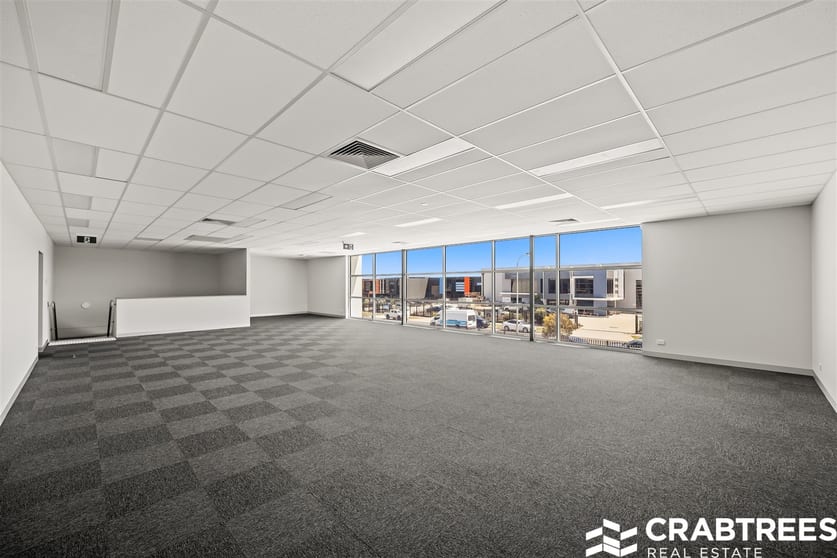 Click to view all images 8 Palomo Drive Cranbourne West VIC 3977 - Image 3