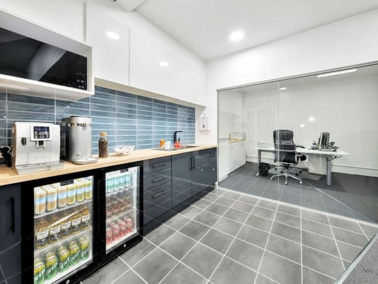 Click to view all images Unit 5 & 6/1 Sailfind Place Somersby NSW 2250 - Image 2