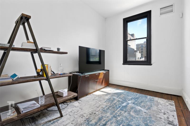 Click to view all images 11 Agnes Street East Melbourne VIC 3002 - Image 3