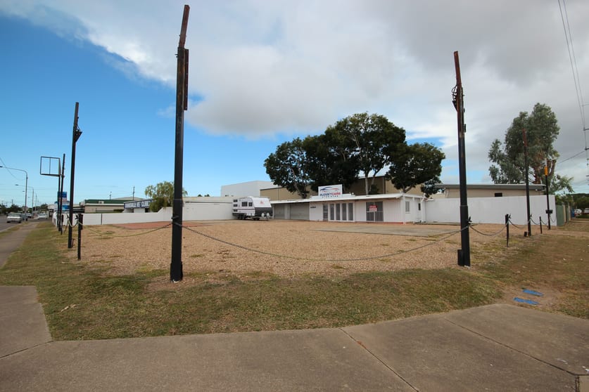 Click to view all images 2 Casey Street Aitkenvale QLD 4814 - Image 1