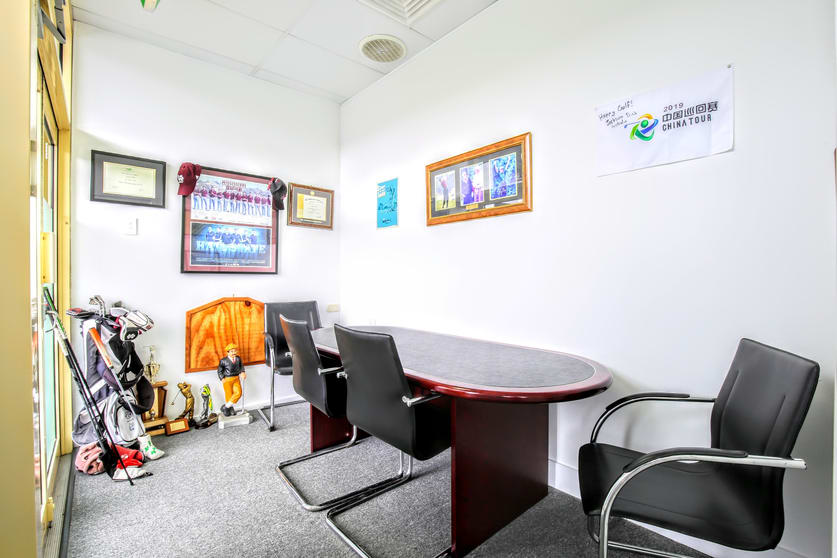 Click to view all images 3/12 Classic Way Burleigh Waters QLD 4220 - Image 3