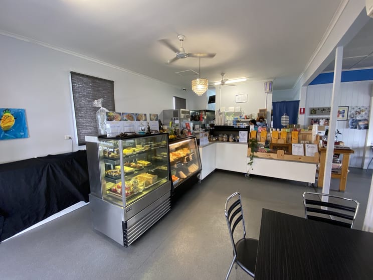 Click to view all images 27 Grenier Drive Archerfield QLD 4108 - Image 3