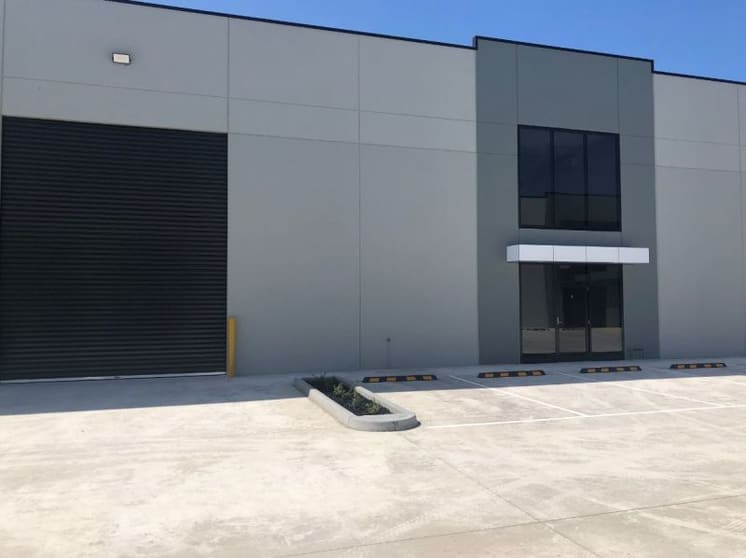 Click to view all images Unit 9/35-37 Lakewood Boulevard Braeside VIC 3195 - Image 1