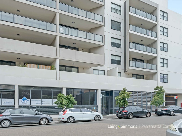 Click to view all images Shop 10/109 - 113 George Street Parramatta NSW 2150 - Image 1