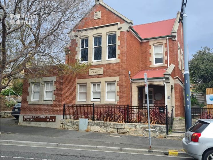 Click to view all images Level 1/13 Cambridge Road Bellerive TAS 7018 - Image 1