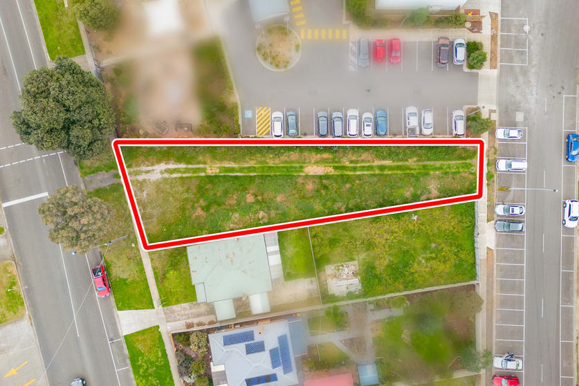 Click to view all images 6 Labilliere Street Maddingley VIC 3340 - Image 2