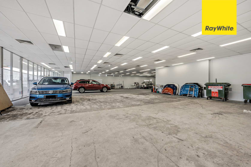 Click to view all images 1,2,3/22-36 Oatley Court Belconnen ACT 2617 - Image 3