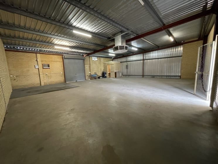 Click to view all images 5/1 Brant Road Kelmscott WA 6111 - Image 2