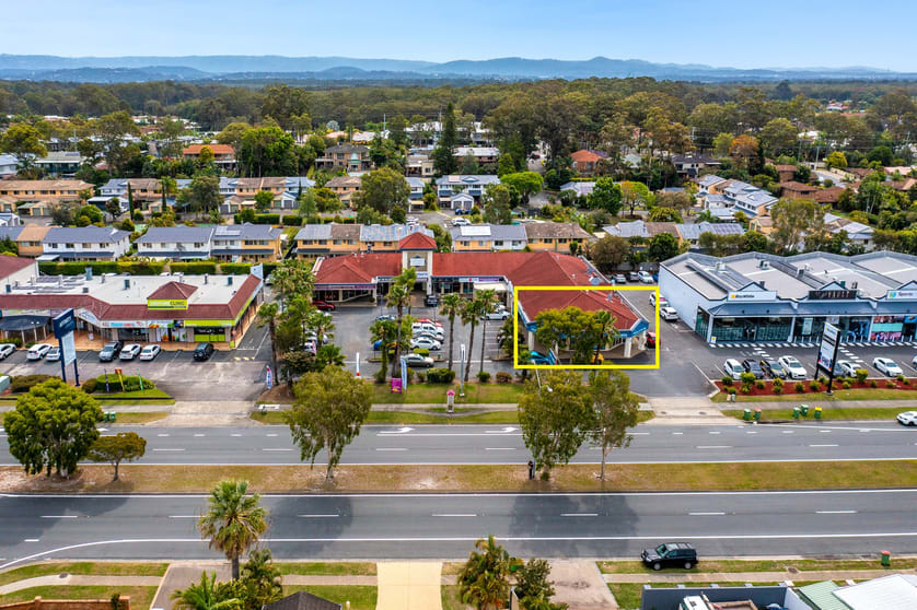Click to view all images 455 Oxley Drive Runaway Bay QLD 4216 - Image 3