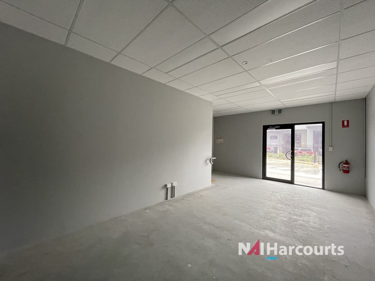 Click to view all images 5D/12-14 Bailey Court Brendale QLD 4500 - Image 2