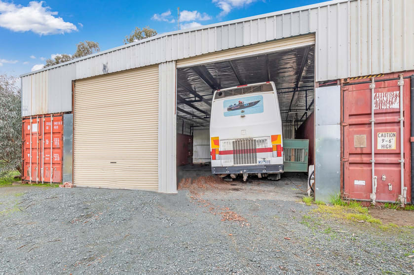 Click to view all images 1 Nicholas Drive Moama NSW 2731 - Image 2