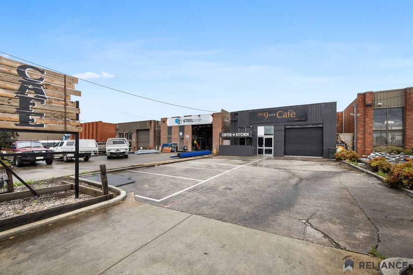 Click to view all images 9 Northgate Drive Thomastown VIC 3074 - Image 1