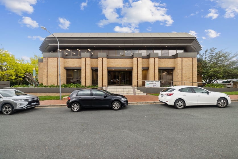 Click to view all images 3, 4 and 8/8 Phipps Close Deakin ACT 2600 - Image 2