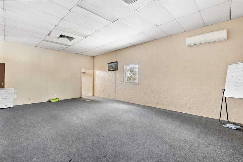 Click to view all images First Floor, 15-23 The Mall Bell Street Heidelberg West VIC 3081 - Image 2