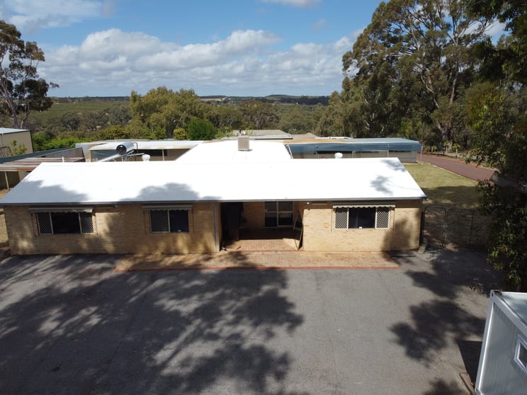 Click to view all images 38 Gibbs Road Nowergup WA 6032 - Image 3