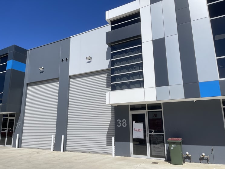 Click to view all images Unit 38/25 Trafalgar Rd Epping VIC 3076 - Image 1