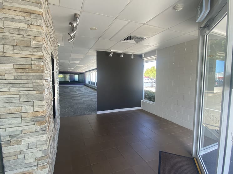 Click to view all images 54-58 Victoria Street Mackay QLD 4740 - Image 3