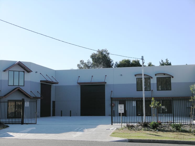 Click to view all images 2/3 Sunset Avenue Warilla NSW 2528 - Image 1