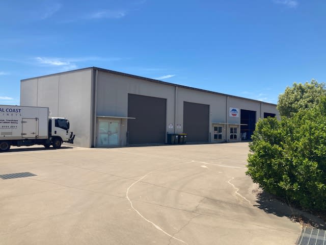 Click to view all images 2/13 Brickworks Svensson Heights QLD 4670 - Image 2