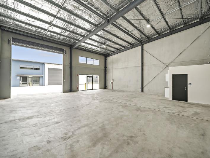 Click to view all images Unit 13/31 Riverside Drive Mayfield West NSW 2304 - Image 2