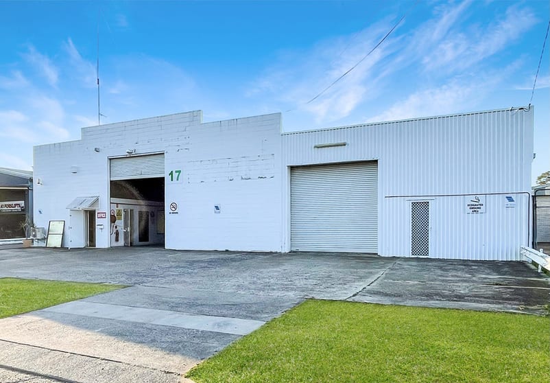 Click to view all images 17 June Street Coffs Harbour NSW 2450 - Image 3
