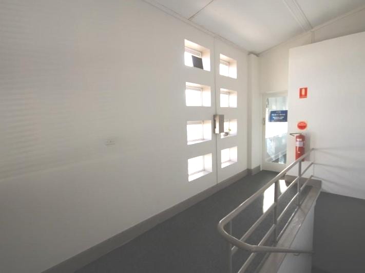 Suite 3/46 DENHAM STREET Rockhampton City QLD 4700 - Image 3