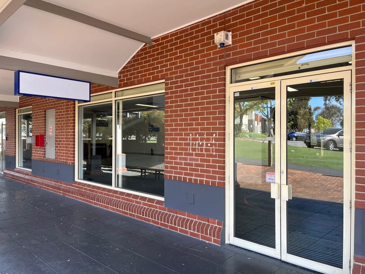 Click to view all images Shop 2, 101 Ravenhill Boulevard, Roxburgh Park VIC 3064 - Image 2