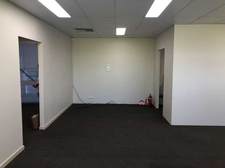 Click to view all images Kirrawee NSW 2232 - Image 2