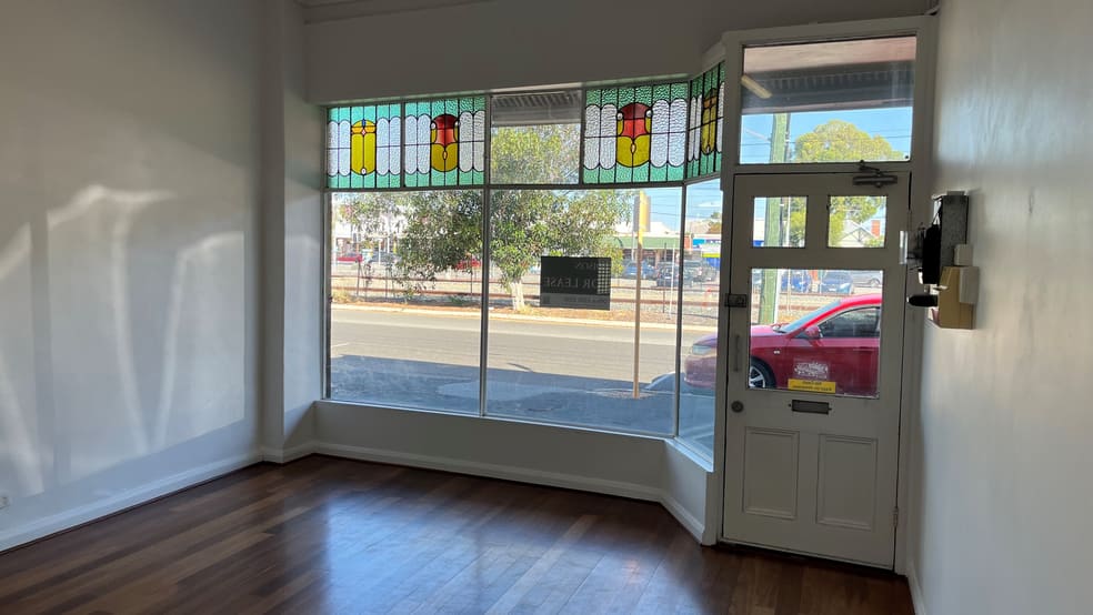 Click to view all images 213 Railway Parade Maylands WA 6051 - Image 3