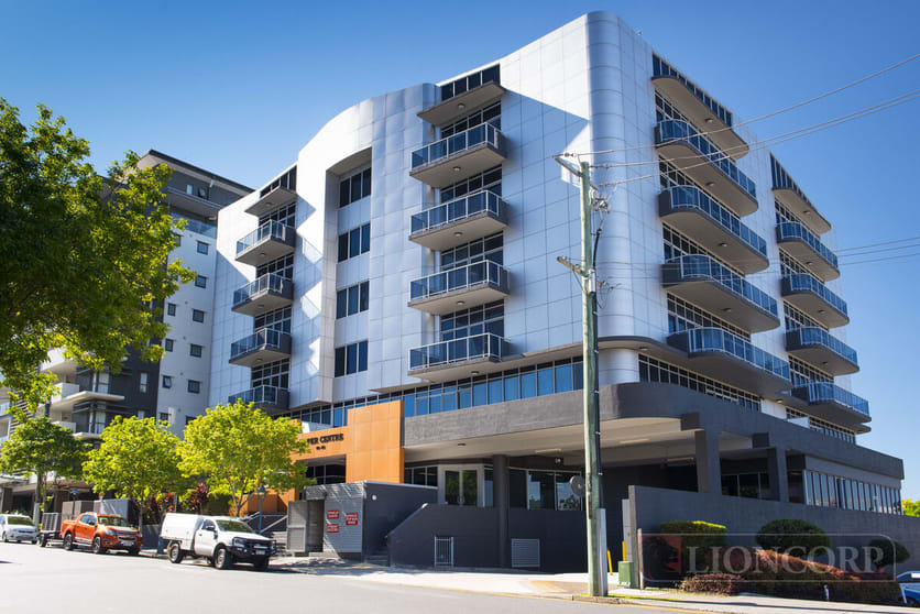 Click to view all images Upper Mount Gravatt QLD 4122 - Image 1