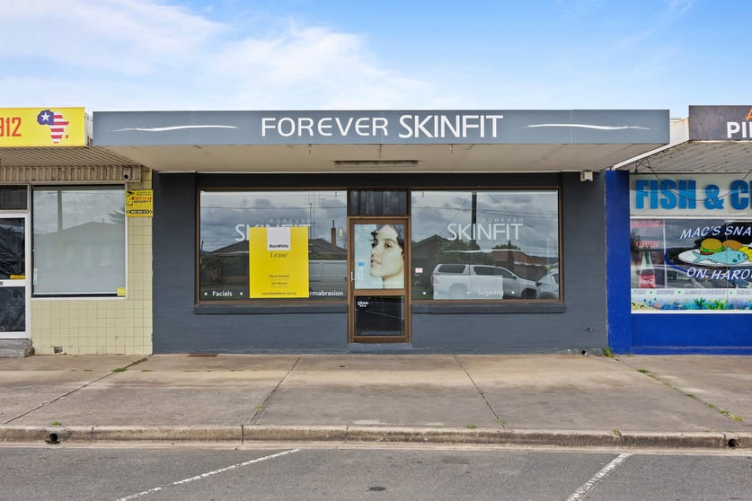 Click to view all images 13 Harold Street Wendouree VIC 3355 - Image 2